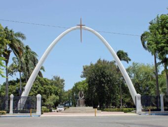 Aviso: Universidad Católica sigue sin luz y pospone reinicio de clases