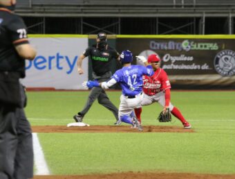 17 entradas y 6 horas de juego entre Santurce y Caguas