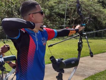 Adrian Muñoz continúa el buen paso de Puerto Rico en la Copa Mundo de Tiro con Arco