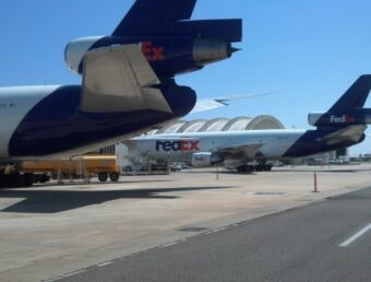 Puertos otorga a FedEx contrato para extender por 10 años las operaciones en el aeropuerto de Aguadilla
