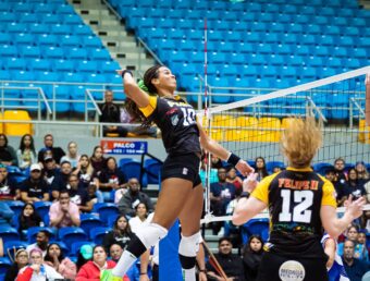 Arrancan las semifinales del voleibol femenino en Santurce y Corozal