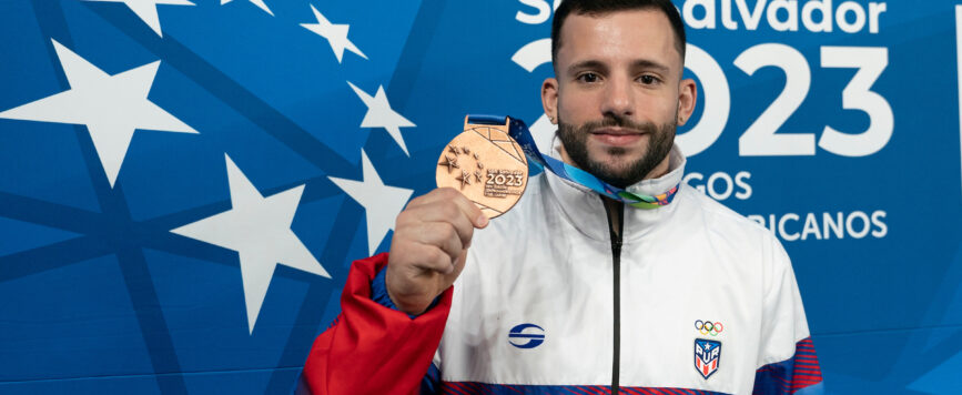 José “Gussy” López gana la primera medalla de gimnasia artística