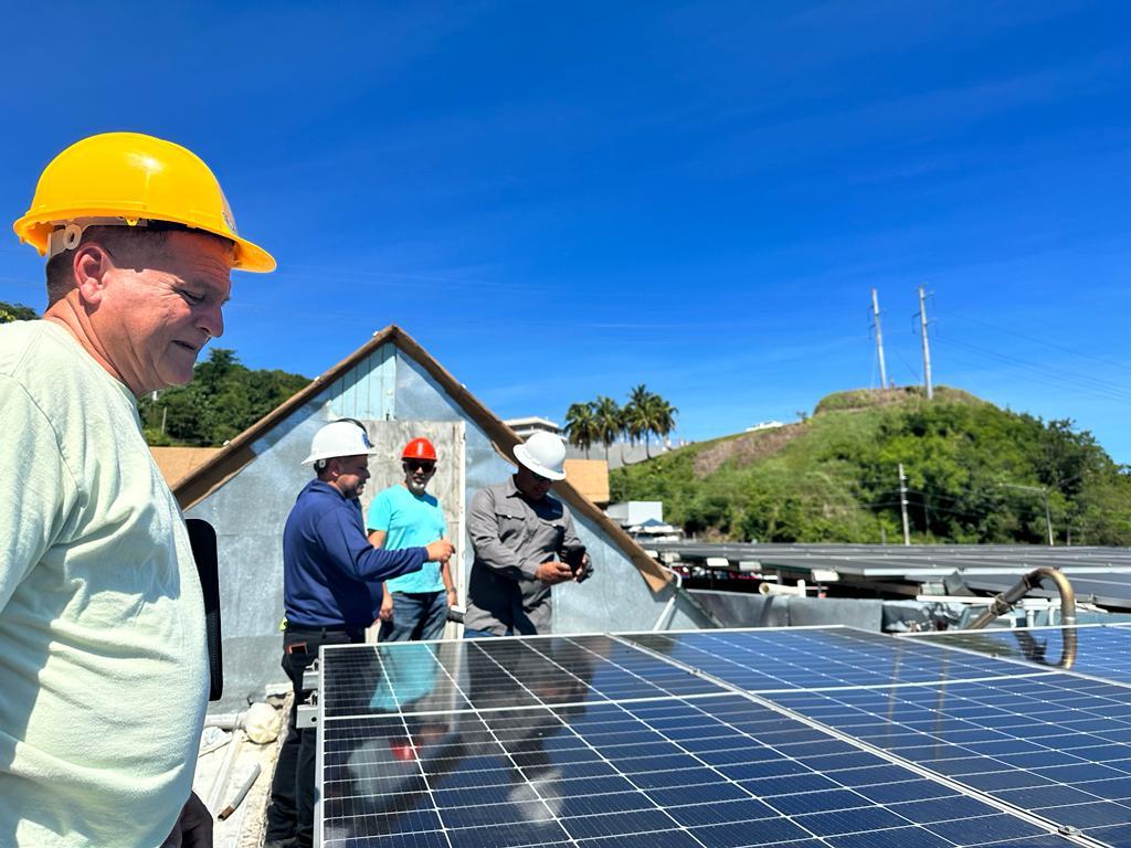 Colegio de Peritos Electricistas de Puerto Rico certifica a los primeros 100 Inspectores para Sistema Fotovoltaico