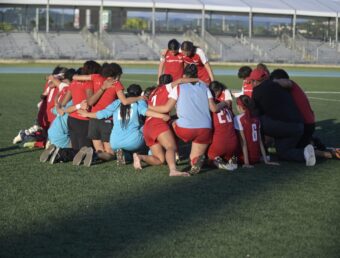 Jerezanas de la UPR de Río Piedras eliminan a las campeonas Juanas de la UPR Mayagüez en el fútbol 