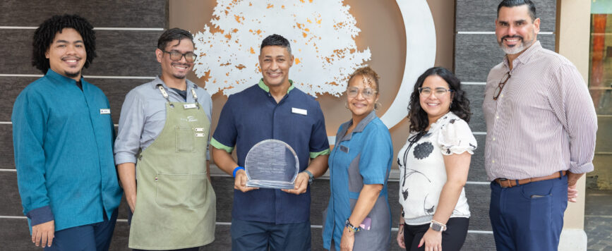 Galardonan al DoubleTree by Hilton San Juan con el Hilton Award of Excellence 2023