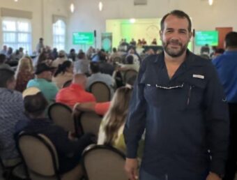 Camilo Román es elegido nuevo presidente del Sector de Leche de la Asociación de Agricultores