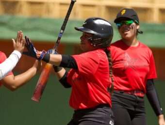 Guayama detiene racha invicta de Arecibo y empata la final del Béisbol Femenino