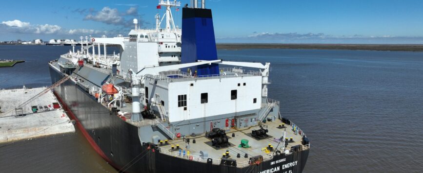 Listo primer barco tanquero de gas natural estadounidense para trasportar a PR